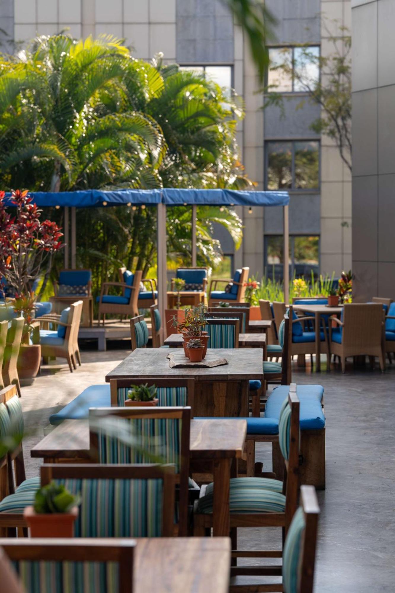 Radisson Blu Hotel Lusaka Zewnętrze zdjęcie The Terrace